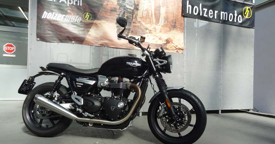 Lagerfahrzeuge mit speziellen Konditionen bei Holzer Motos